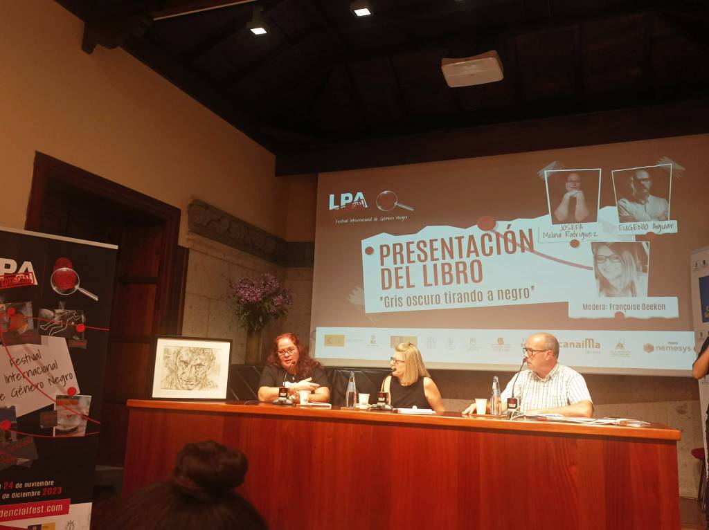 Presentación de ‘Gris oscuro tirando a negro’ en LPA Confidencial (Reportaje&nbsp;fotográfico)